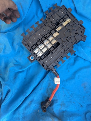 Коробка запобіжників A2055402850 MERCEDES