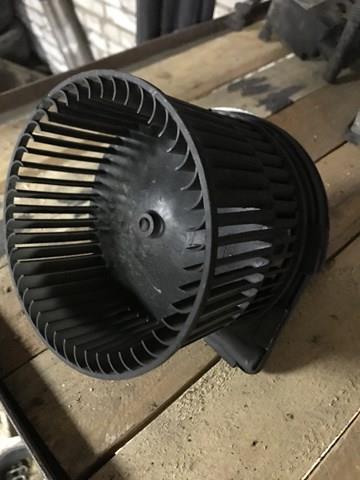 Мотор вентилятора печки (отопителя салона) 90463837