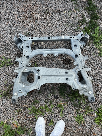 Балка передньої підвіски, підрамник 31108841116 BMW