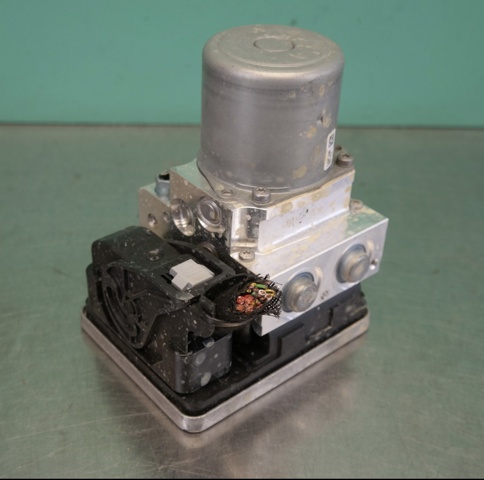 Блок керування АБС (ABS) 34515A36089 BMW
