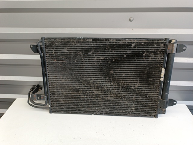 Радіатор охолодження кондиціонера Шкода Октавія II A5