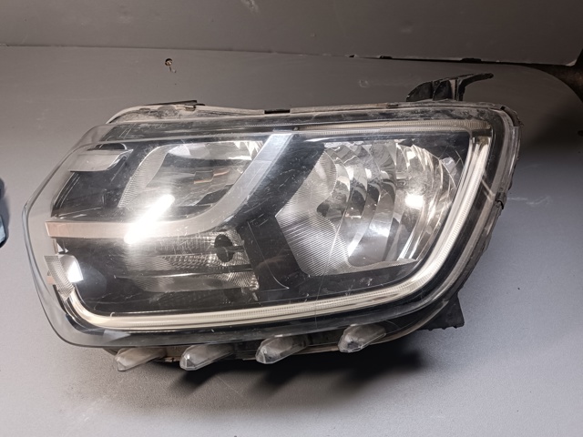 Основна фара в зборі ліва 260608473R RENAULT