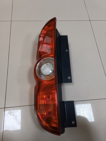 Ліхтар задній лівий 51810674 FIAT