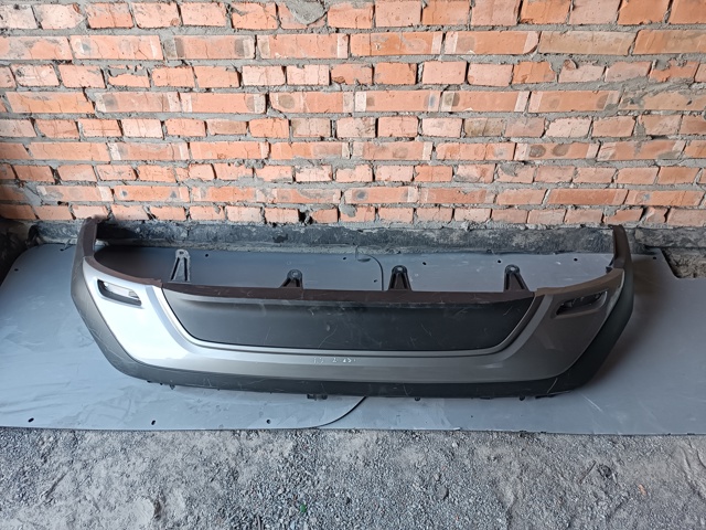 Молдинг заднього бампера 527510E110 TOYOTA