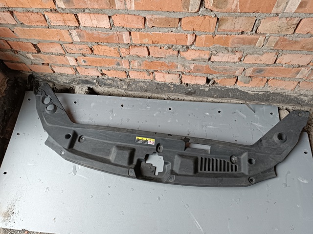 Накладка верхня передньої панелі/супорту радіатора 532950E120 TOYOTA