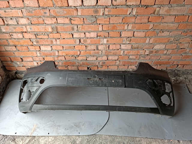 Бампер передній 620220594R RENAULT