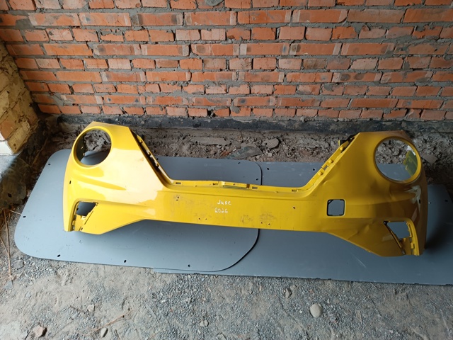 Бампер передній 620226PA0H NISSAN