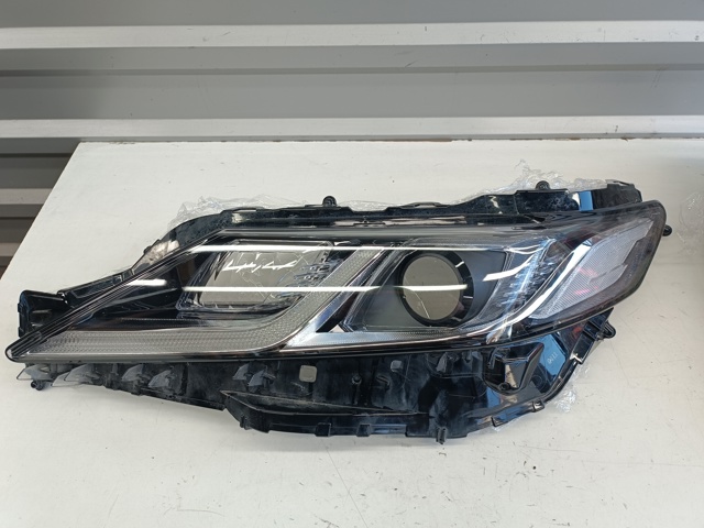 Фара ліва 8117133D11 TOYOTA