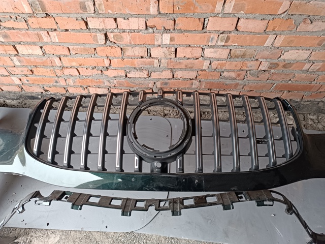 Облицювання радіатора A1678889200 MERCEDES