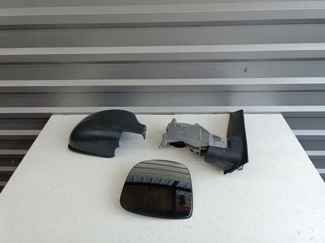 Праве бічне дзеркало A6398109516 MERCEDES