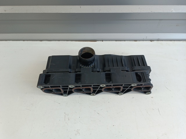 Колектор впускний A6460900837 MERCEDES