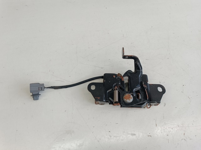 Замок кришки капота BHN956620A MAZDA
