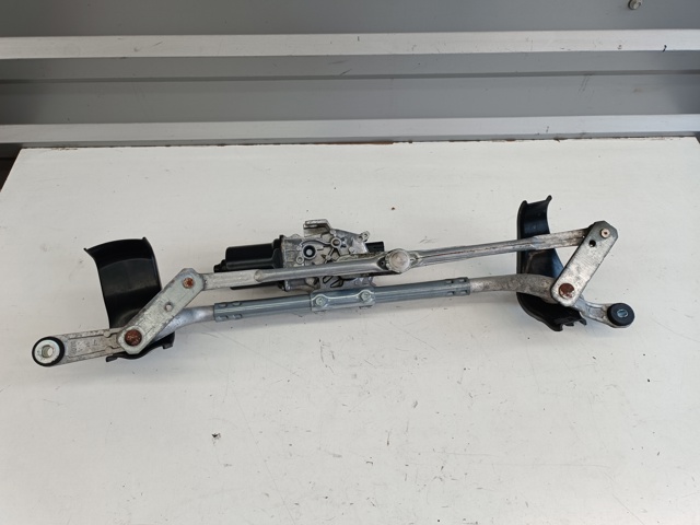 Трапеція двірників BHS267360 MAZDA