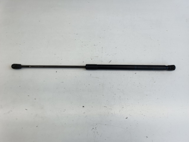 Амортизатор двері п'ятої BP4K63620D MAZDA