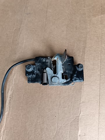 Запор капота (замок і привід замка капота) CC2956620 MAZDA