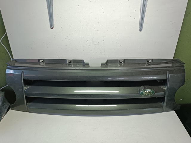Решітка Land Rover Discovery 3