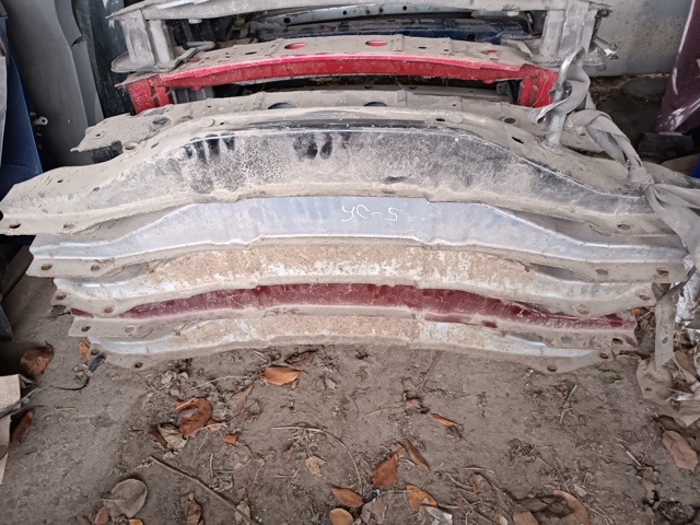 Балка бампера заднього EH1450260A MAZDA