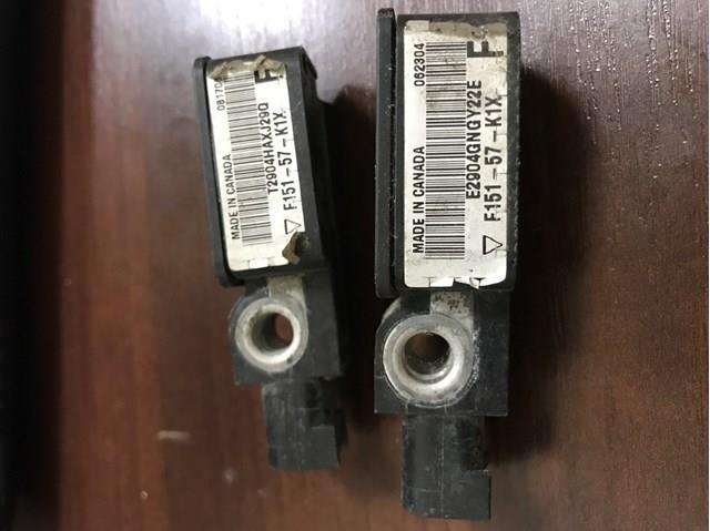 Датчик подушки безпеки F15157K1X MAZDA