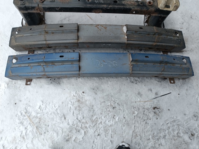 Шина бампера заднього FE1550260C MAZDA