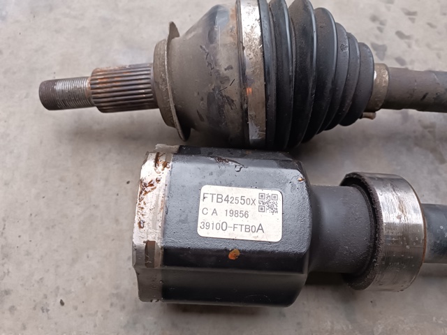 Привід передній правий FTB42550X MAZDA