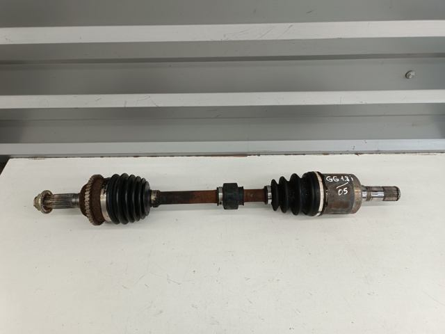 Привід передній лівий GD602560X MAZDA