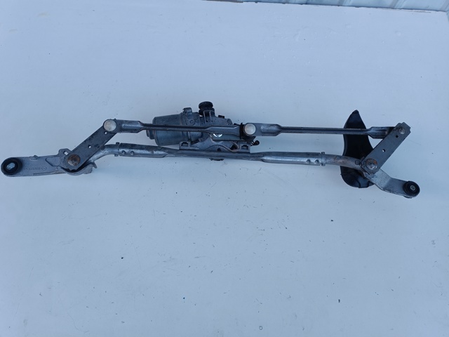 Трапеція склоочисника GHP967360 MAZDA