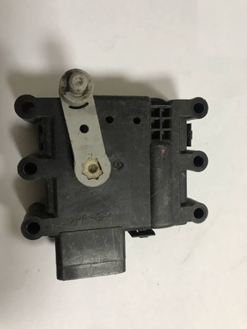 Реле обігрівача GJ6A61B60 MAZDA