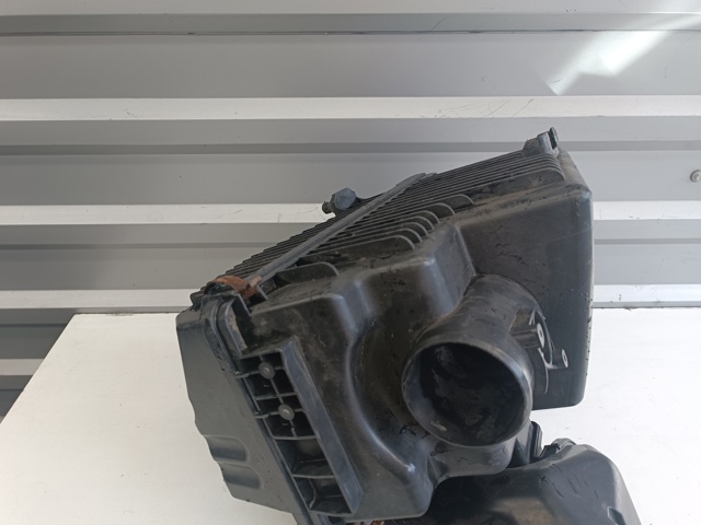 Корпус повітряного фільтра L33E13320A MAZDA