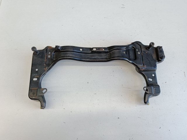 Кронштейн впускного колектора LR005823 LAND ROVER