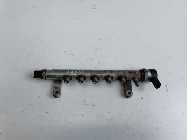 Розподільник палива LR022334 LAND ROVER