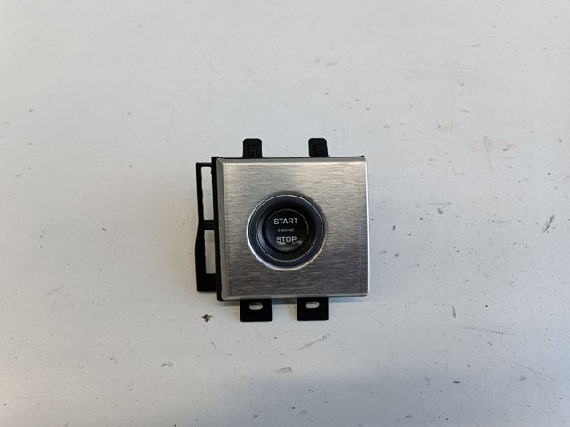 Кнопка запуску двигуна LR025904 LAND ROVER