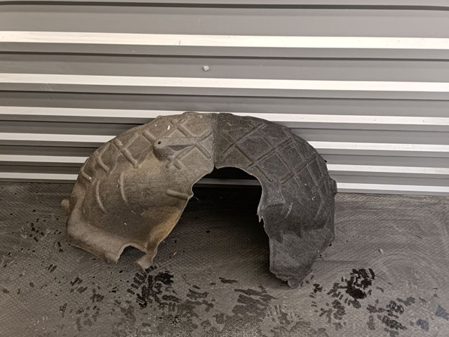 Підкрилок задній правий LR043957 LAND ROVER