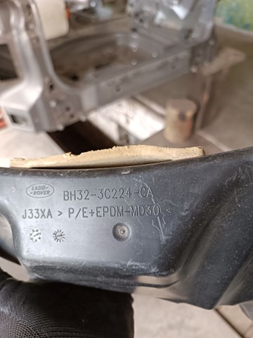 Компресор пневмоподвески LR044027 LAND ROVER