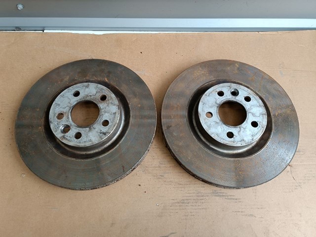 Диск гальмівний передній LR059122 LAND ROVER