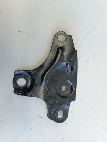 Кронштейн подушки (опори) двигуна, правої LR078721 LAND ROVER
