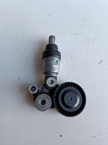 Натягувач приводного ременя PE0315980B MAZDA