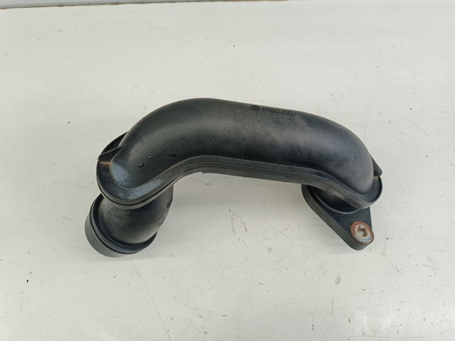 Шланг/патрубок интеркуллера SH0113331 MAZDA