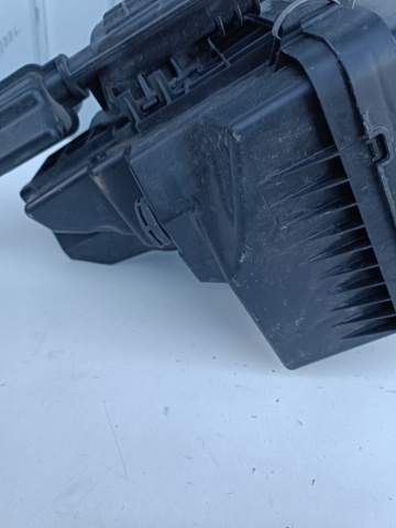 Корпус повітряного фільтра, нижня частина SH01133AYB MAZDA