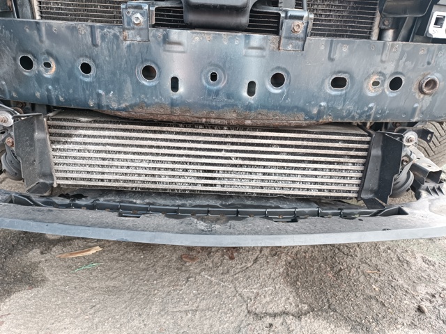 Охолоджувач наддувочного повітря SH0113565C MAZDA