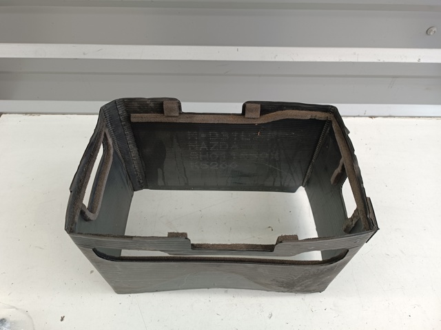 Піддон акумулятора(АКБ) SH011859XE MAZDA