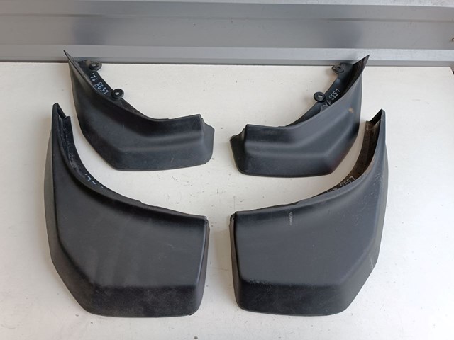 Бризковики передні VPLVP0065 LAND ROVER