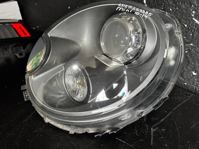 Блок фара ліва 63127269985 BMW