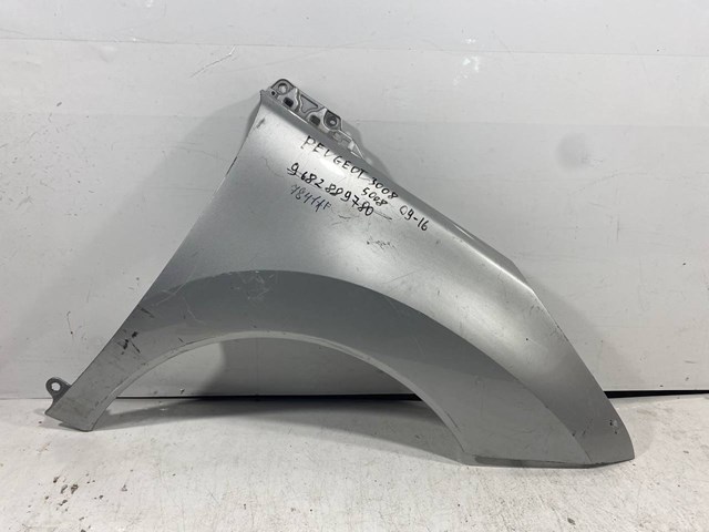 Переднє праве крило 7841AF PEUGEOT