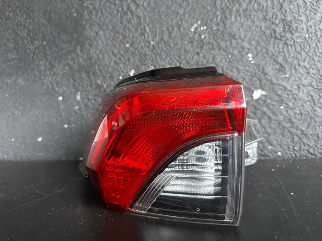 Ліхтар задній лівий, зовнішній 8156042230 TOYOTA