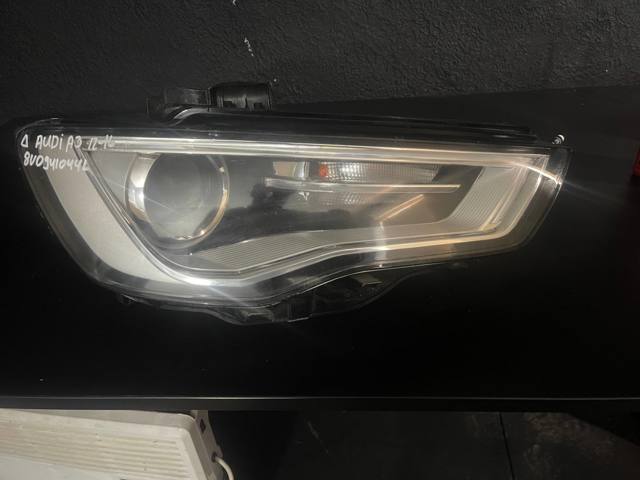 Права блок фара 8V0941044B VAG