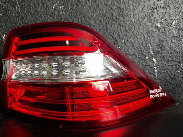 Задні ліхтарі A1669063201 MERCEDES
