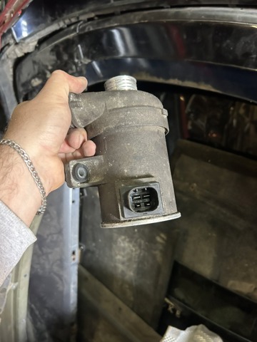 Насос охолоджуючої рідини 11518635089 BMW