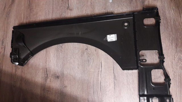 Переднє праве крило ASB760061 LAND ROVER