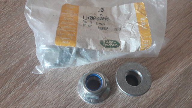Болт / гайка кріплення LR000055 LAND ROVER