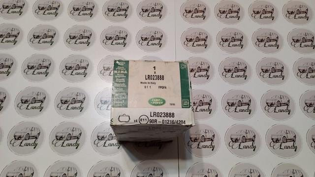 Колодки на гальмо задній дисковий LR023888 LAND ROVER